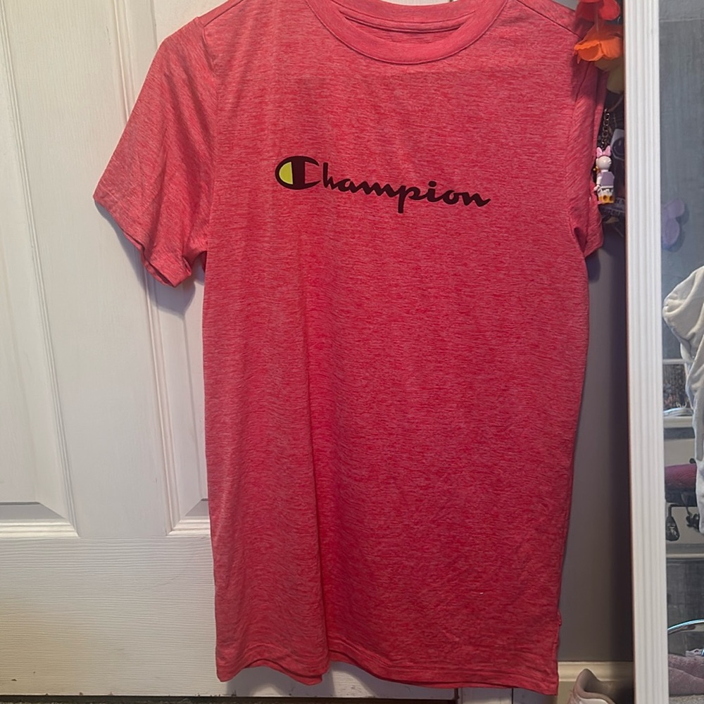 Champion t-shirt